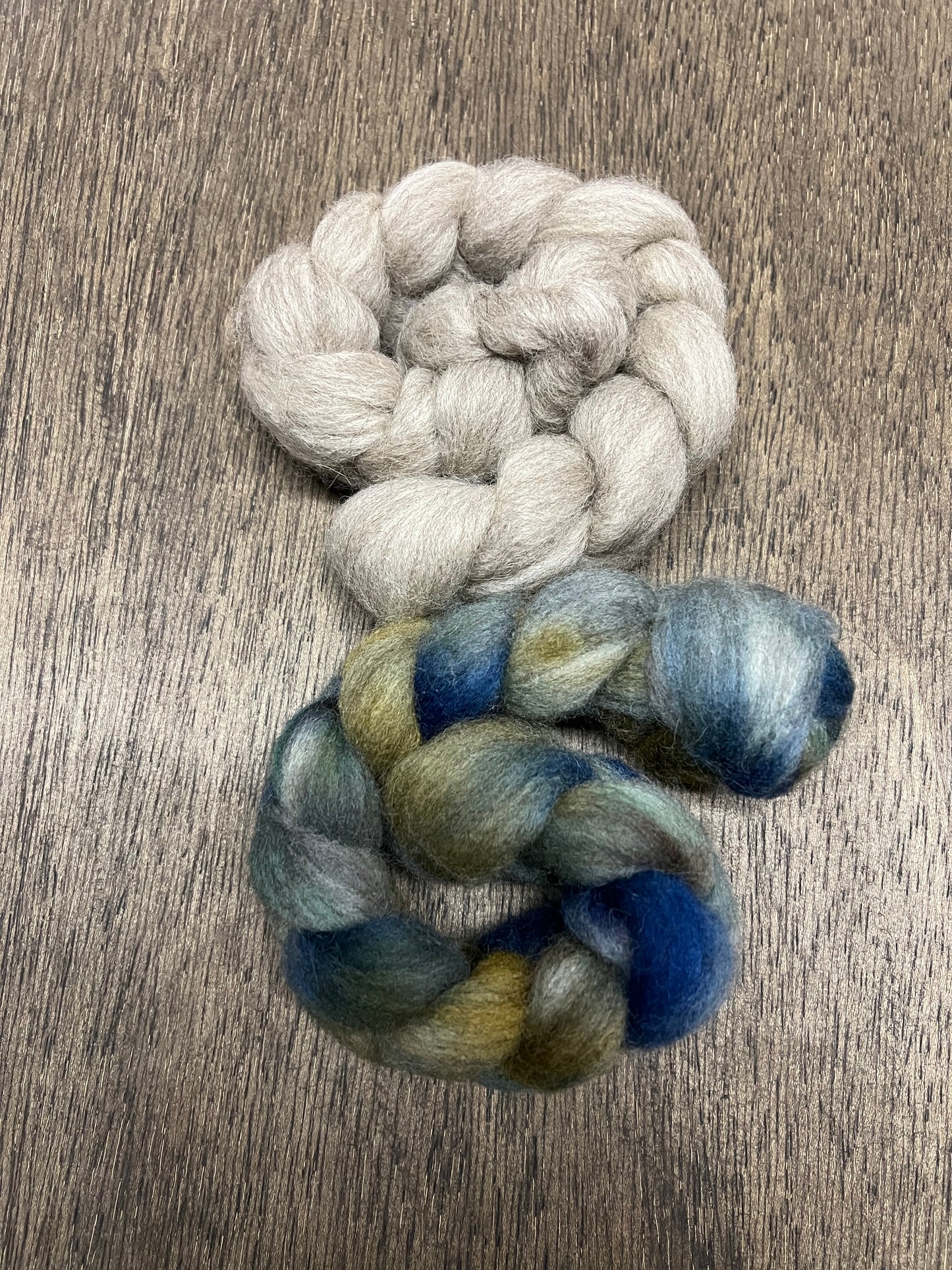 Hand Dyed Spinning Fibre Corriedale Cross Roving Non Superwash 2x50 grams