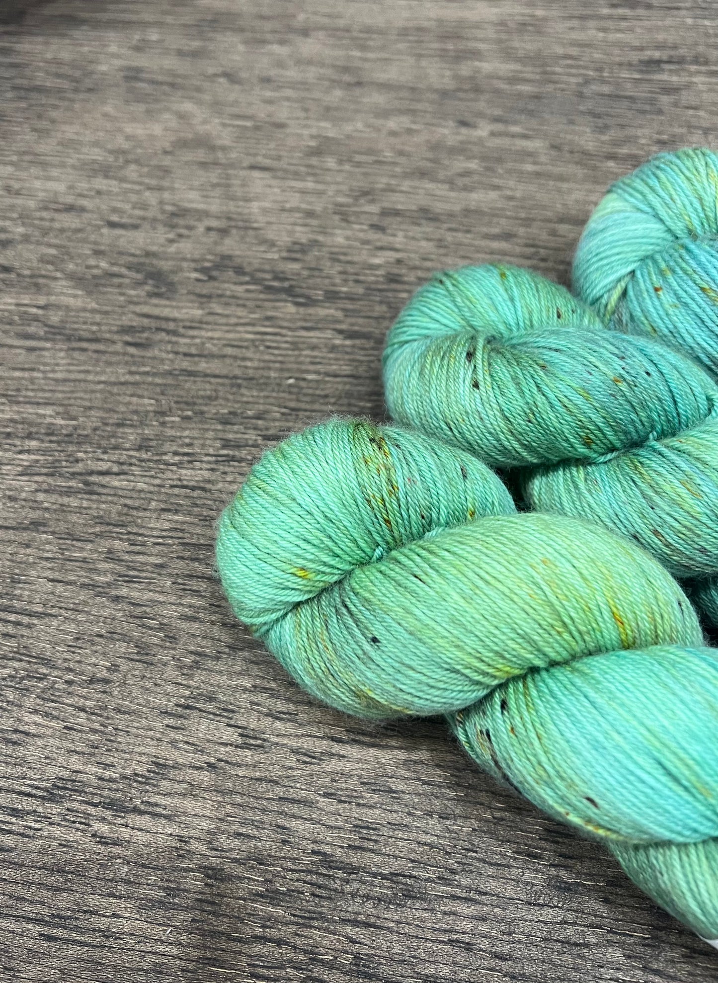 TERRA NOVA - Green Blue Yellow Brown Speckled Fingering DK Worsted