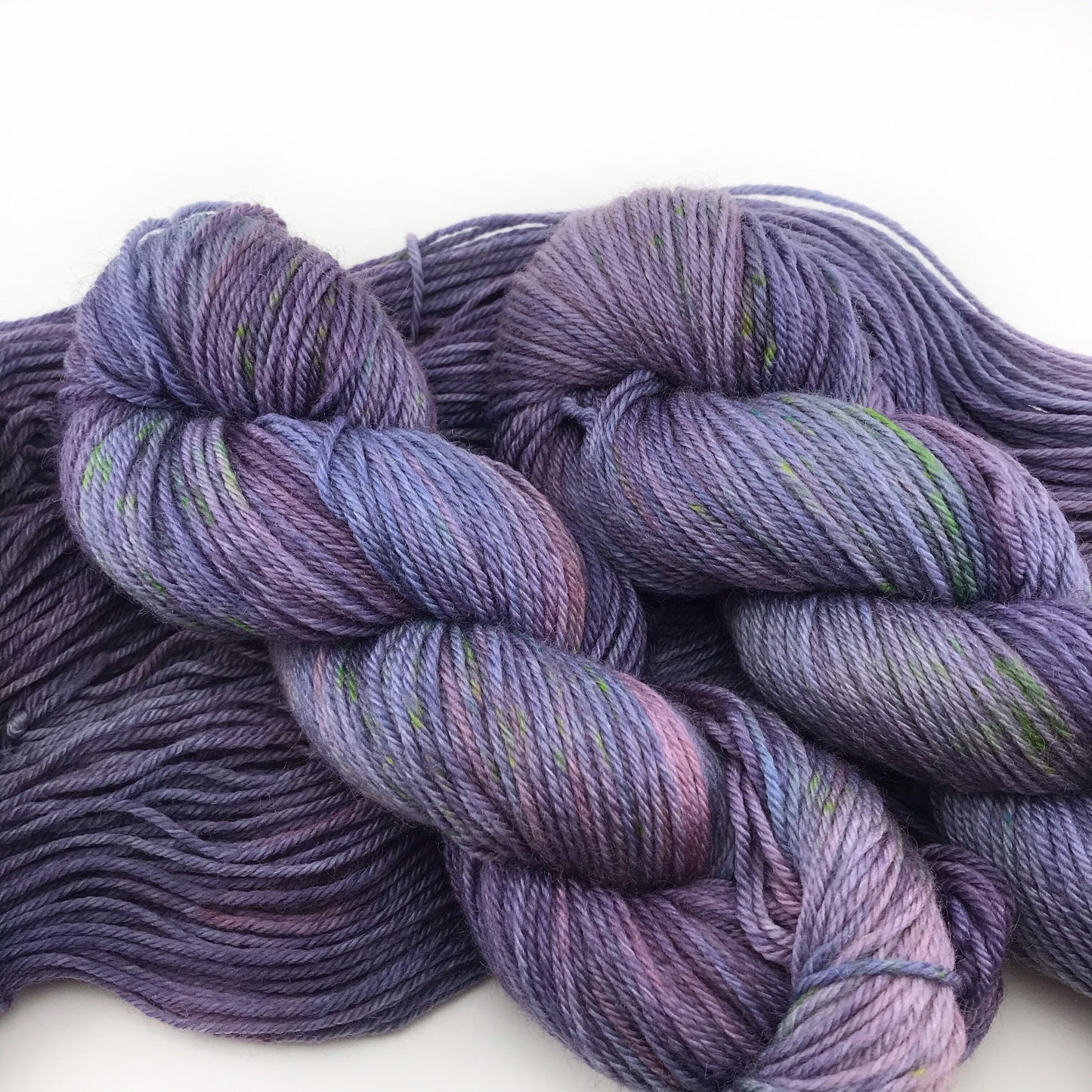 Canadian Hand Dyed Yarn “NORTHERN TOWN” Purple Blue Red Lime Variegated Speckled Superwash Merino Knitting Yarn DK Weight 100g Ready To Ship
