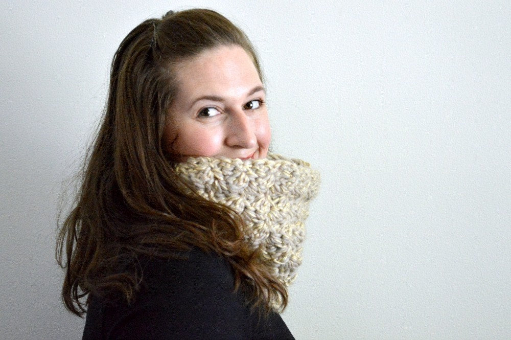 Crochet Cowl Pattern: Beginner Women's Scarf (PDF Pattern)