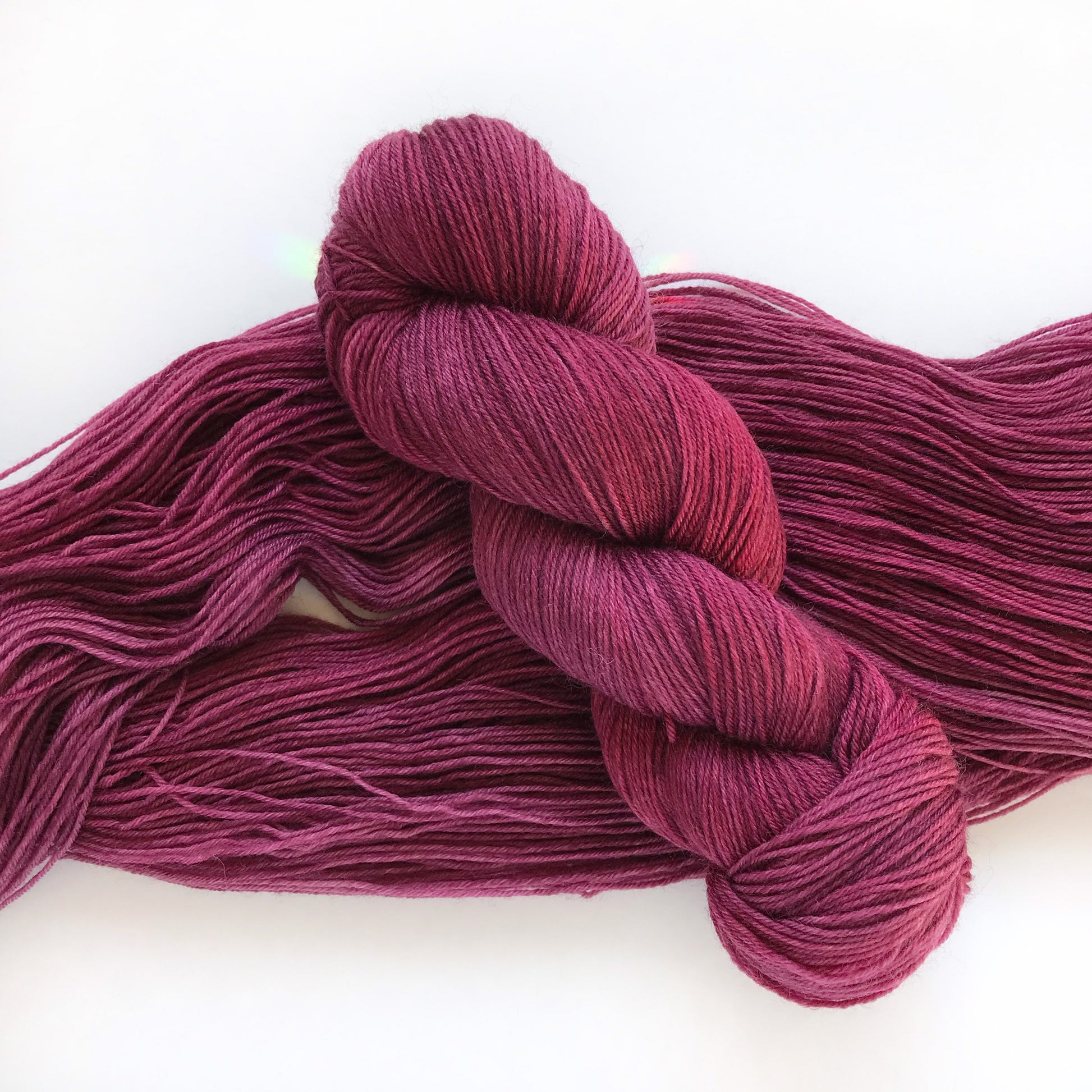 Hand Dyed Yarn “CLARET” Pink Burgundy Red Scarlet SW Merino Fingering 100g 437 yards