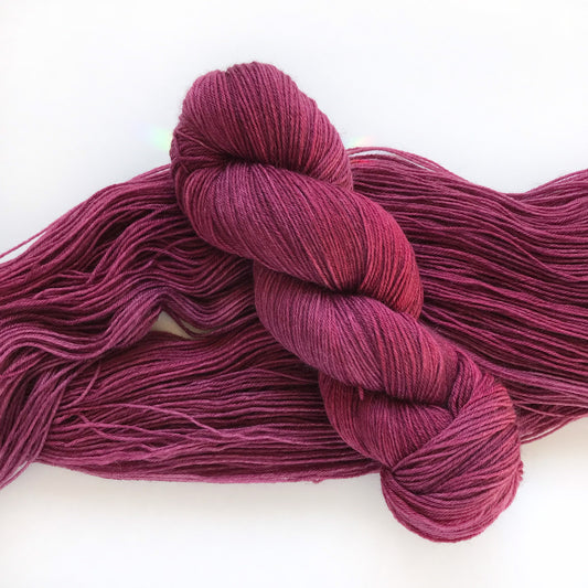 Hand Dyed Yarn “CLARET” Pink Burgundy Red Scarlet SW Merino Fingering 100g 437 yards