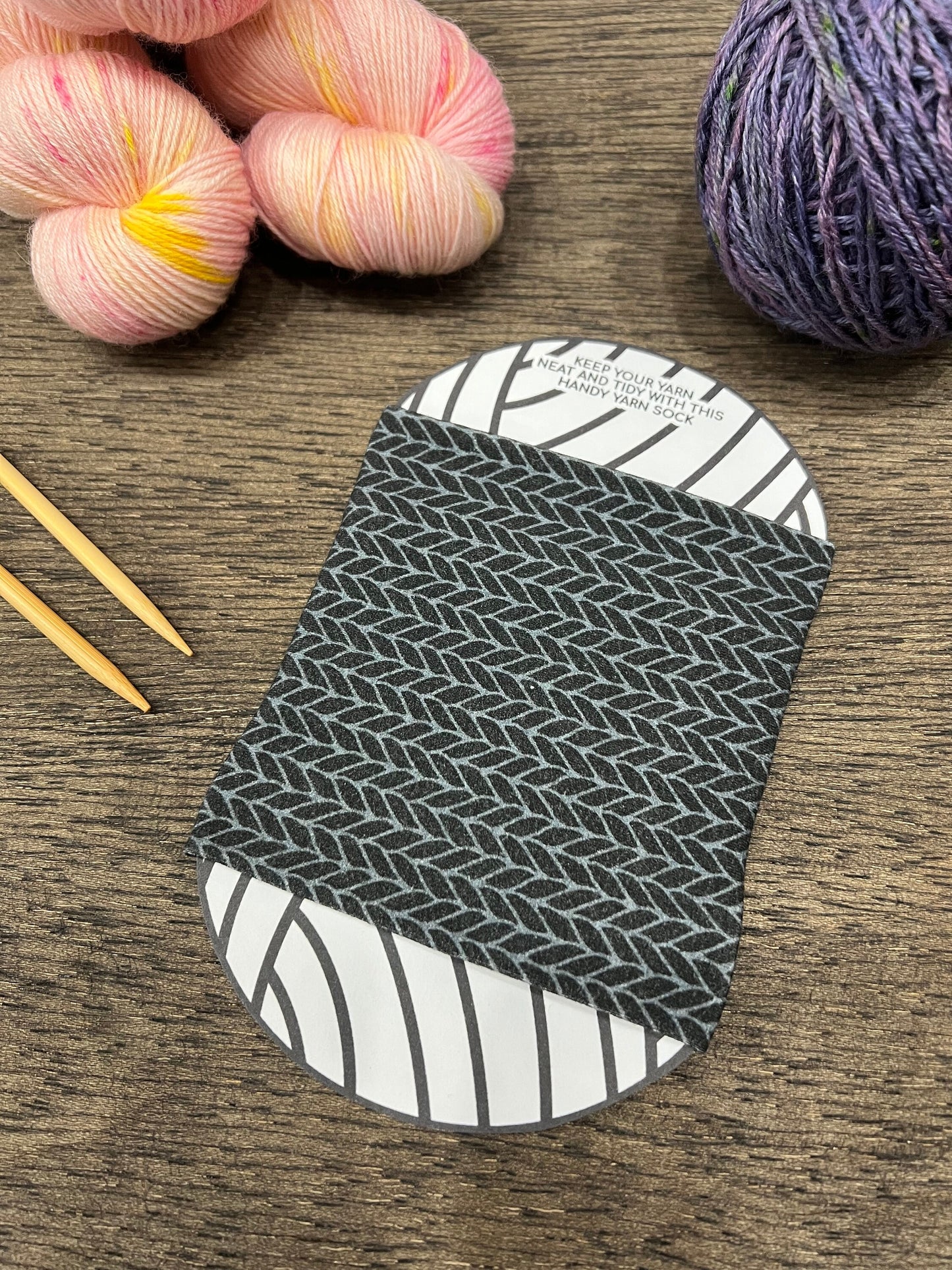 Yarn Cake Cozy: Cotton Jersey Skein Sleeve, Yarn Minder