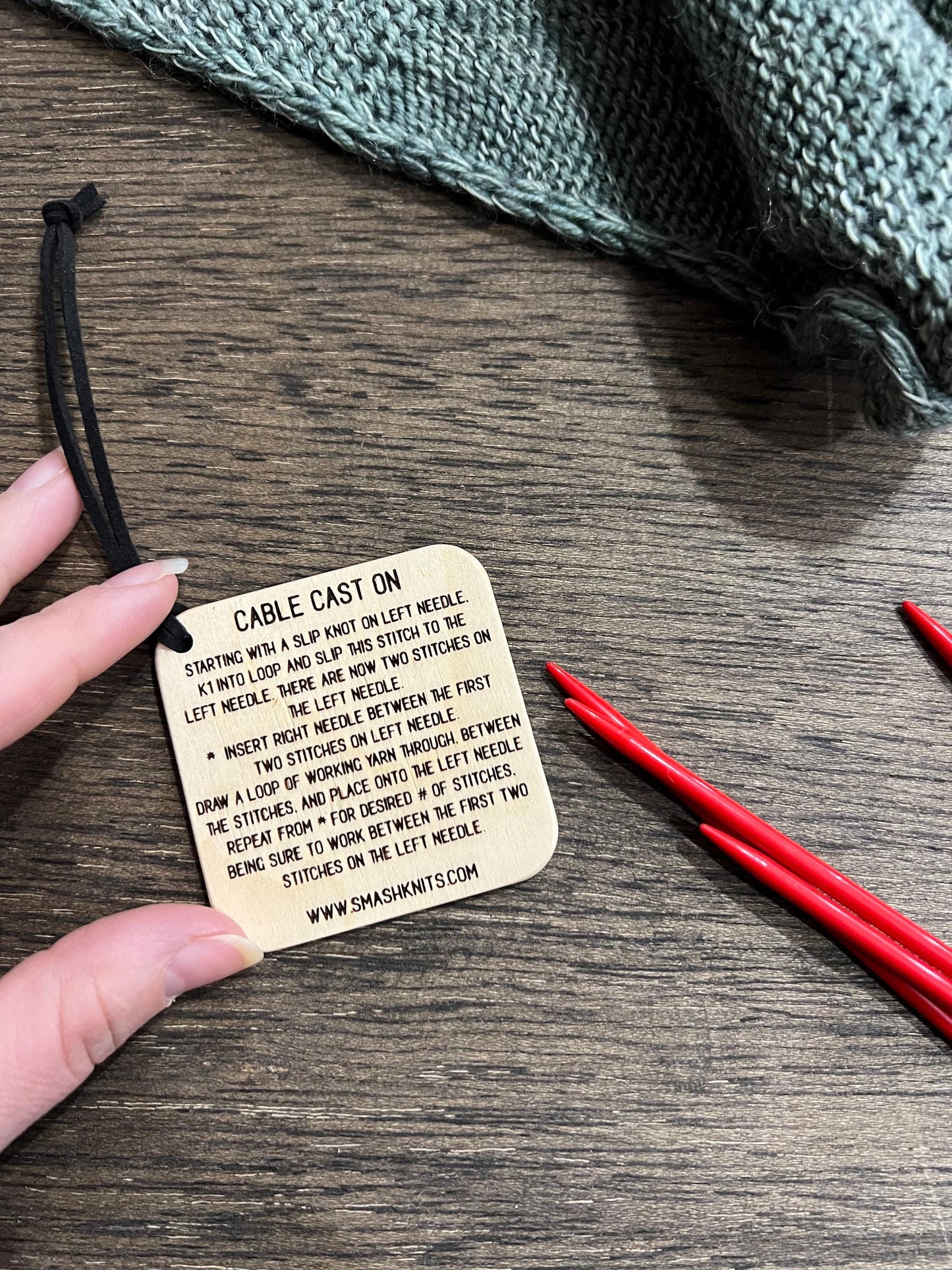 Mini Tool Wooden Knitting Reference Card - Cable Cast On /Waste Yarn Tubular CO Instructions