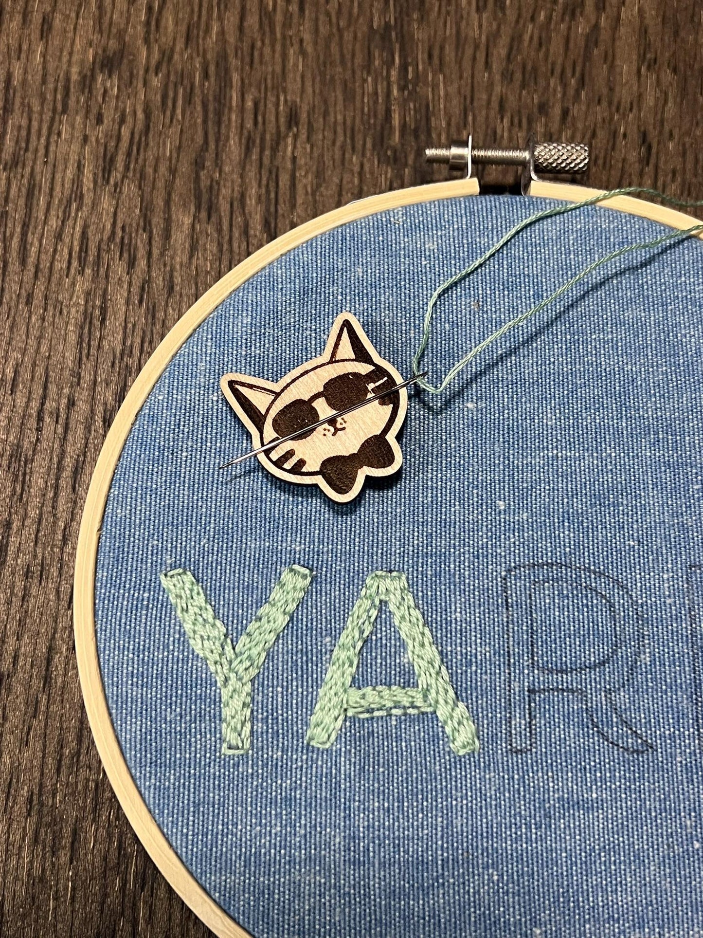 Cat Shaped Wooden Needle Minder – Cross Stitch Embroidery Accessory Notion
