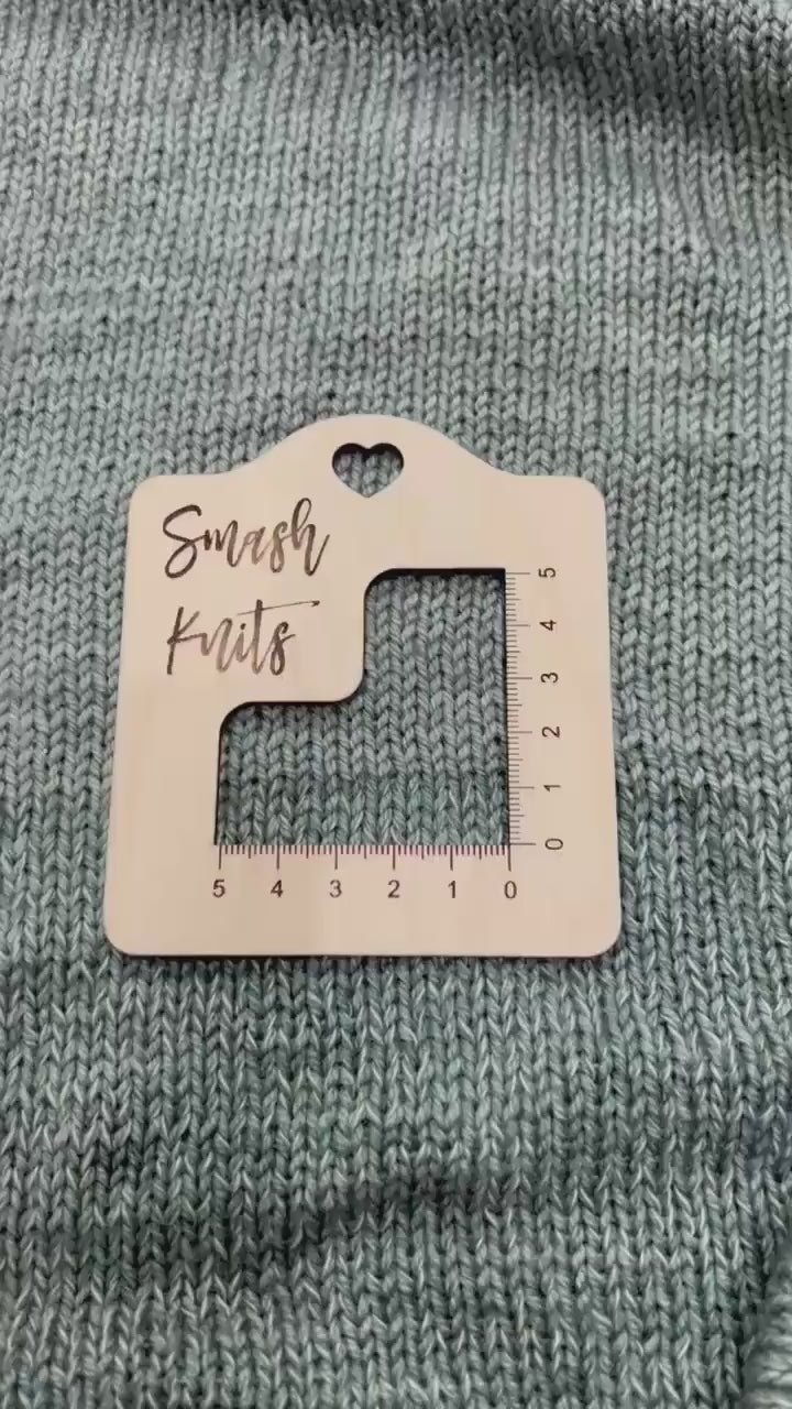 Mini Reference Tool for Knitting and Crochet - 2" Gauge Ruler