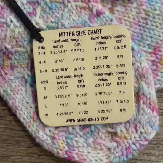 Mini Tool for Knitting Wooden Knitting Reference Card - Mitten Size Chart and Darning Knits