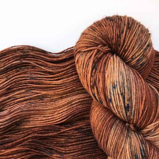 BROWN EYED GIRL - Brown Blue Speckled Tonal Straight Up Sock DK