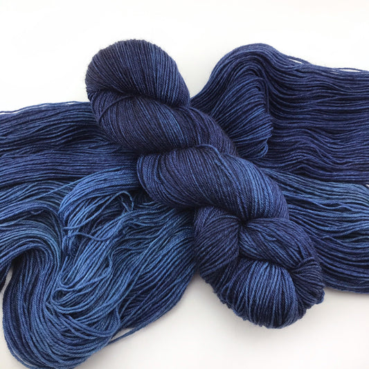 INKWELL - Navy Tonal Medium Blue Semi Solid DK