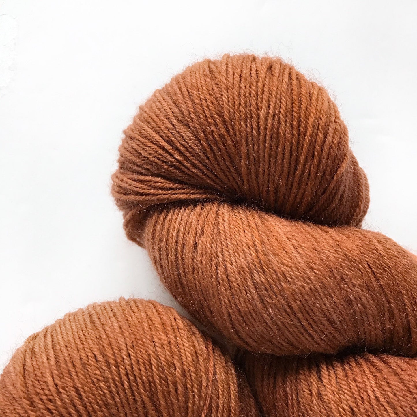 GINGER COOKIE - Cinnamon Brown Copper Tonal DK