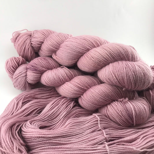 ROSE QUARTZ - Pink Rose Mauve Tonal Hi Twist BFL