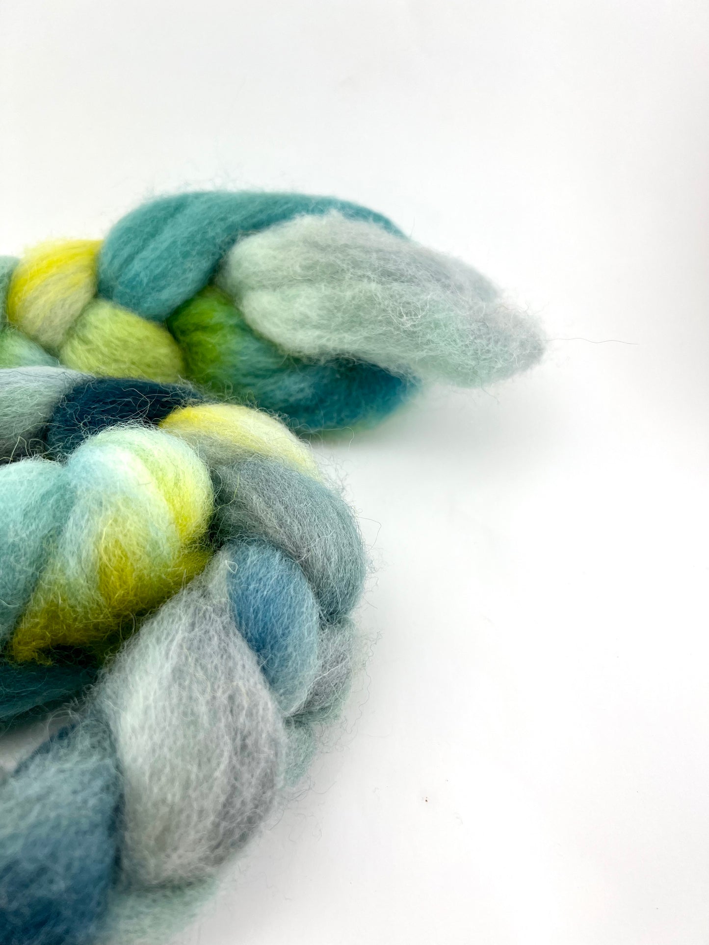 GREENS Hand Dyed Spinning Fibre Greens Cheviot Top Non Superwash